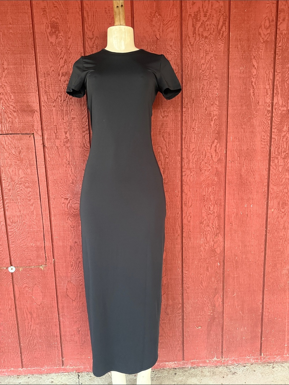 Divided Black Maxi Crewneck Short-Sleeve Dress